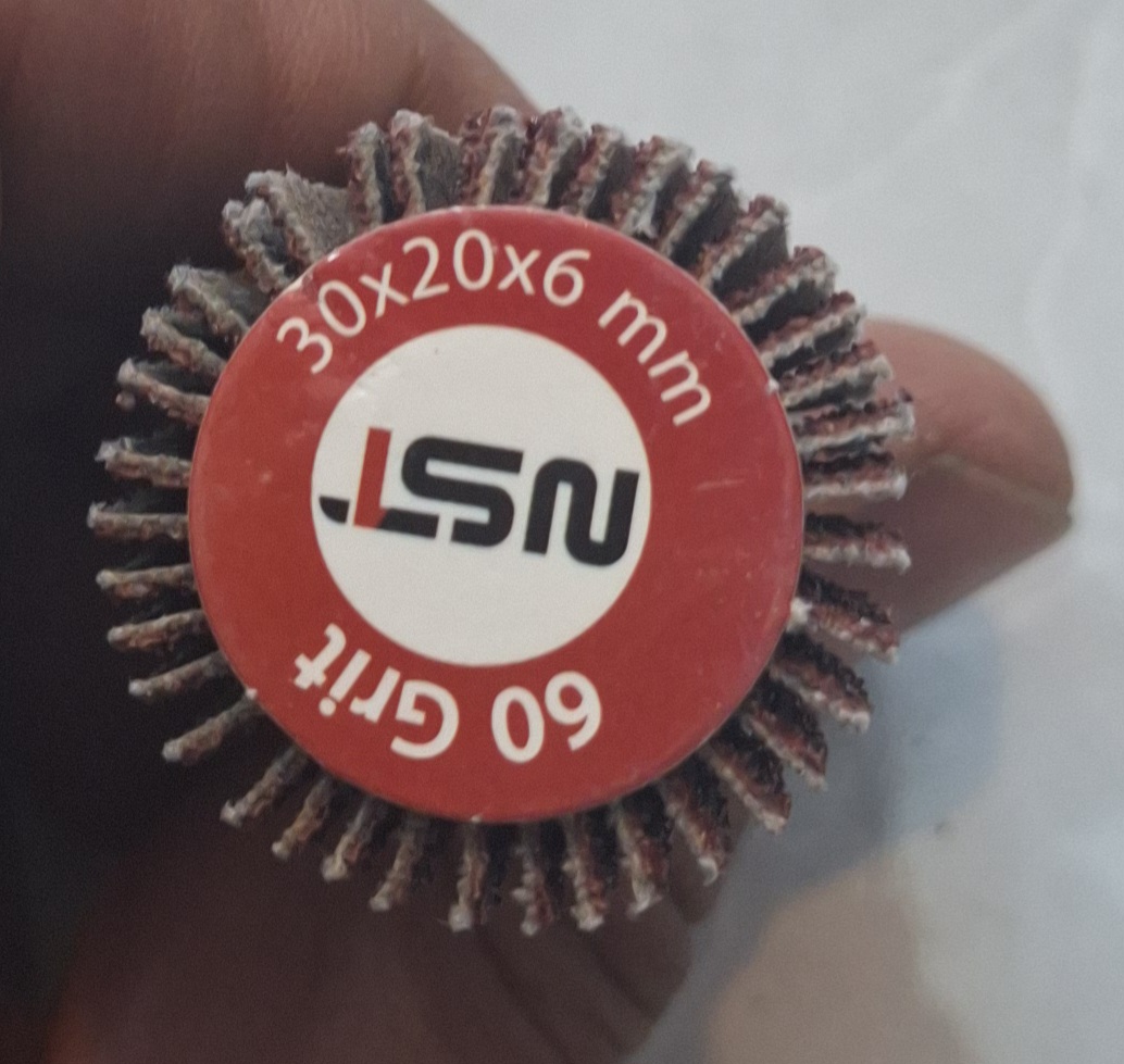 سمباده پرچمی سر دریلی سایز 30*20*6 گرید 60