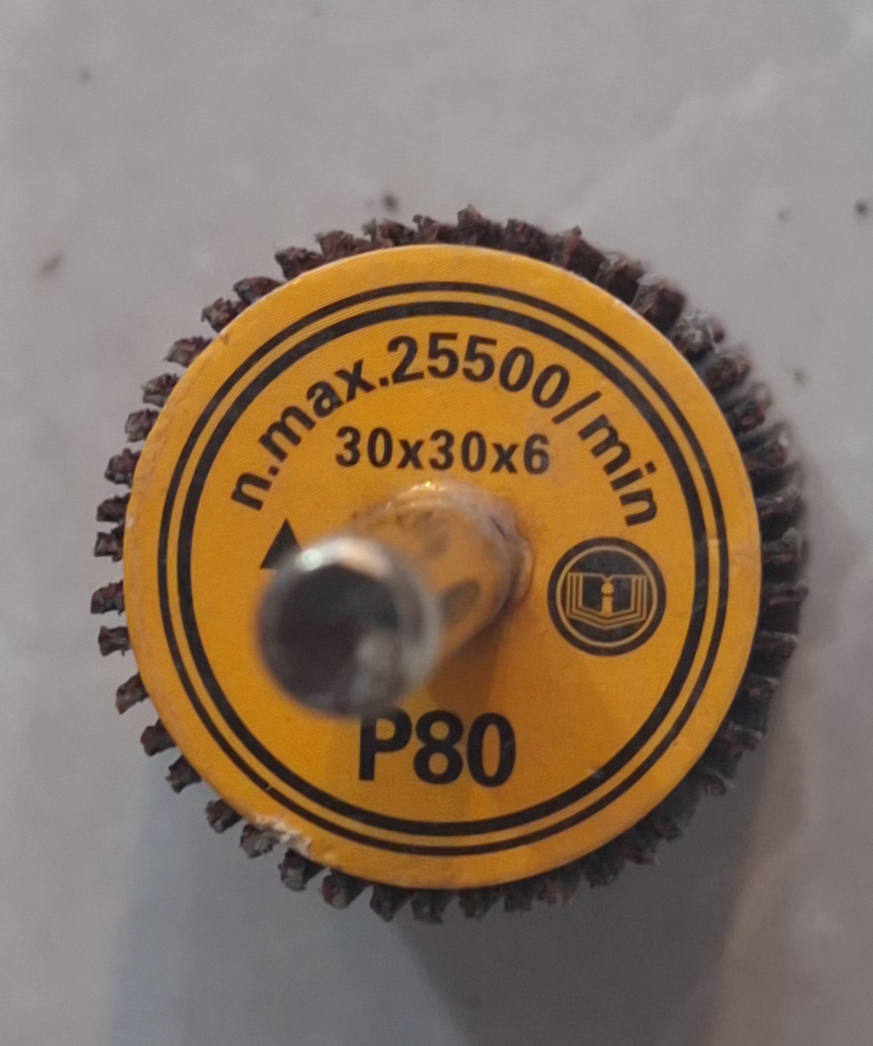 سمباده پرچمی سر دریلی سایز 6*30*30 گرید 80