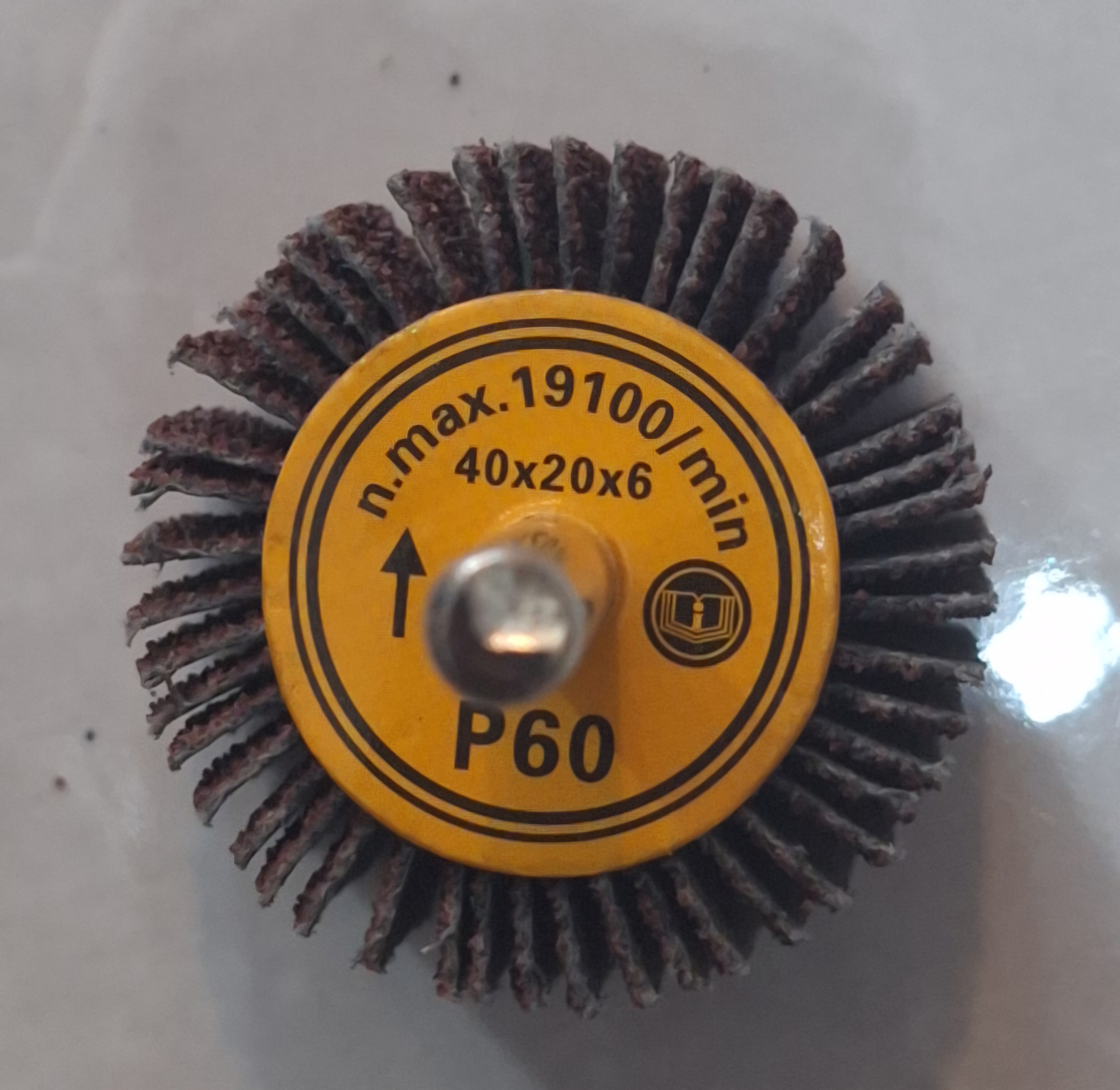 سمباده پرچمی سر دریلی سایز 6*20*40 گرید 60